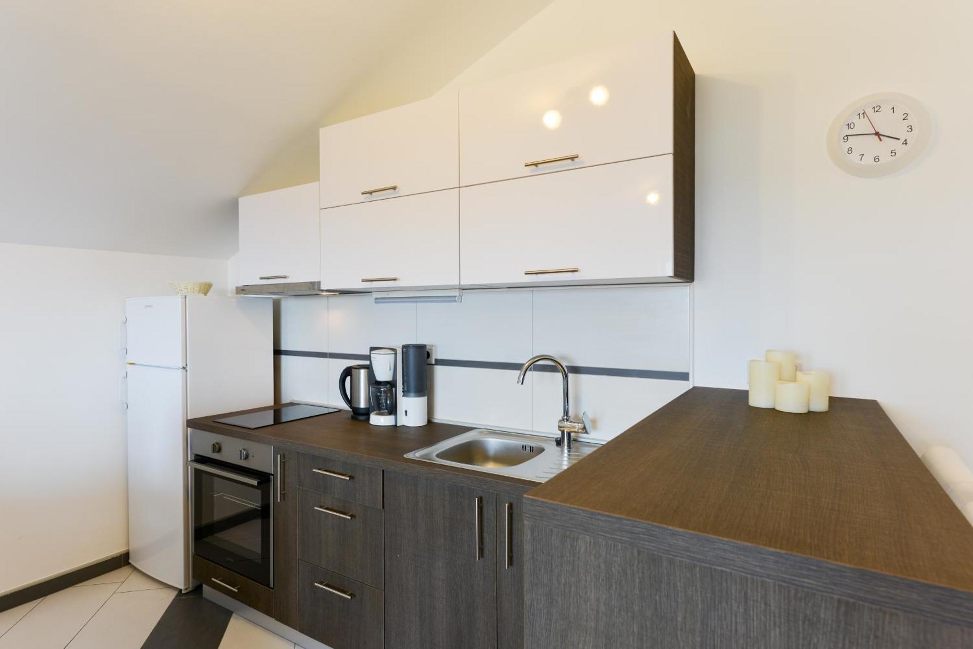 Apartmani Martin Mit Beheiztem Pool With Heated Pool بيبينيا المظهر الخارجي الصورة