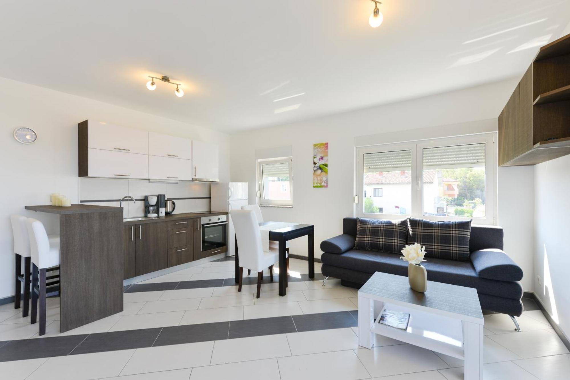 Apartmani Martin Mit Beheiztem Pool With Heated Pool بيبينيا المظهر الخارجي الصورة
