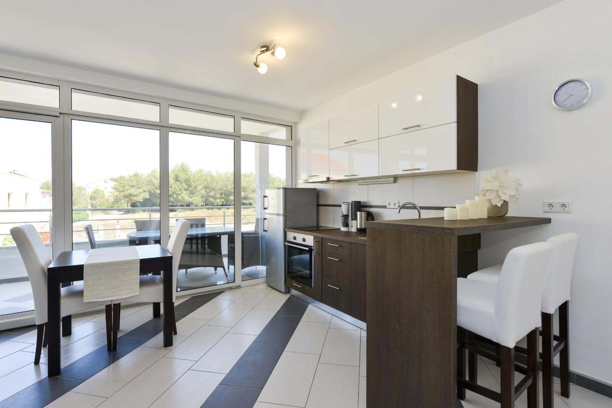 Apartmani Martin Mit Beheiztem Pool With Heated Pool بيبينيا المظهر الخارجي الصورة