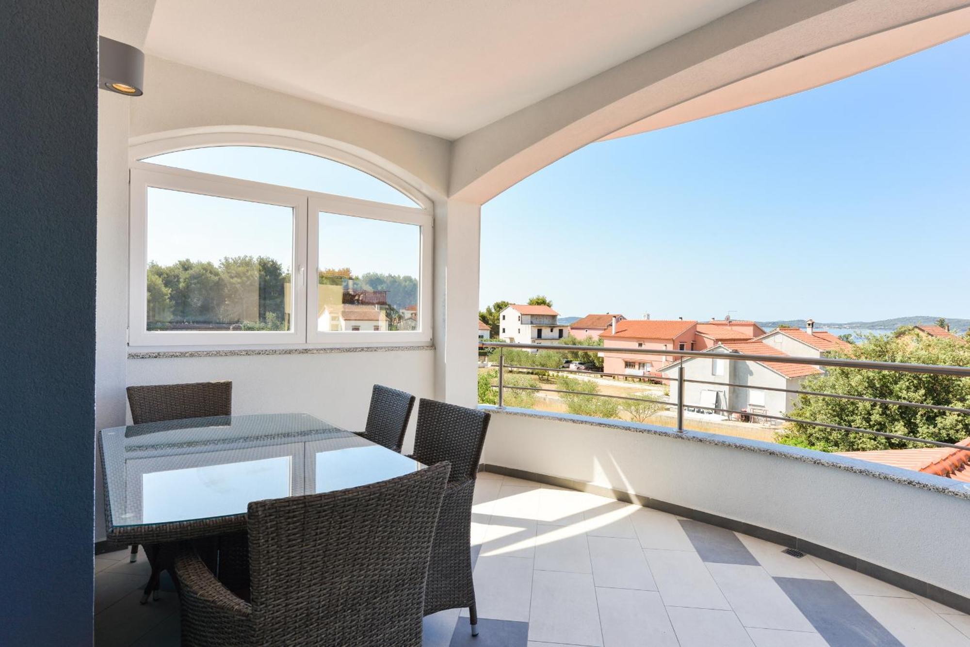 Apartmani Martin Mit Beheiztem Pool With Heated Pool بيبينيا المظهر الخارجي الصورة