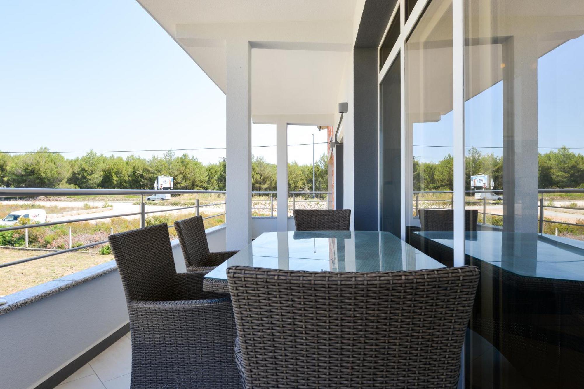 Apartmani Martin Mit Beheiztem Pool With Heated Pool بيبينيا المظهر الخارجي الصورة